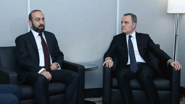 azerbaycan ve ermenistandan new yorkta kritik temas zPeLqwyK