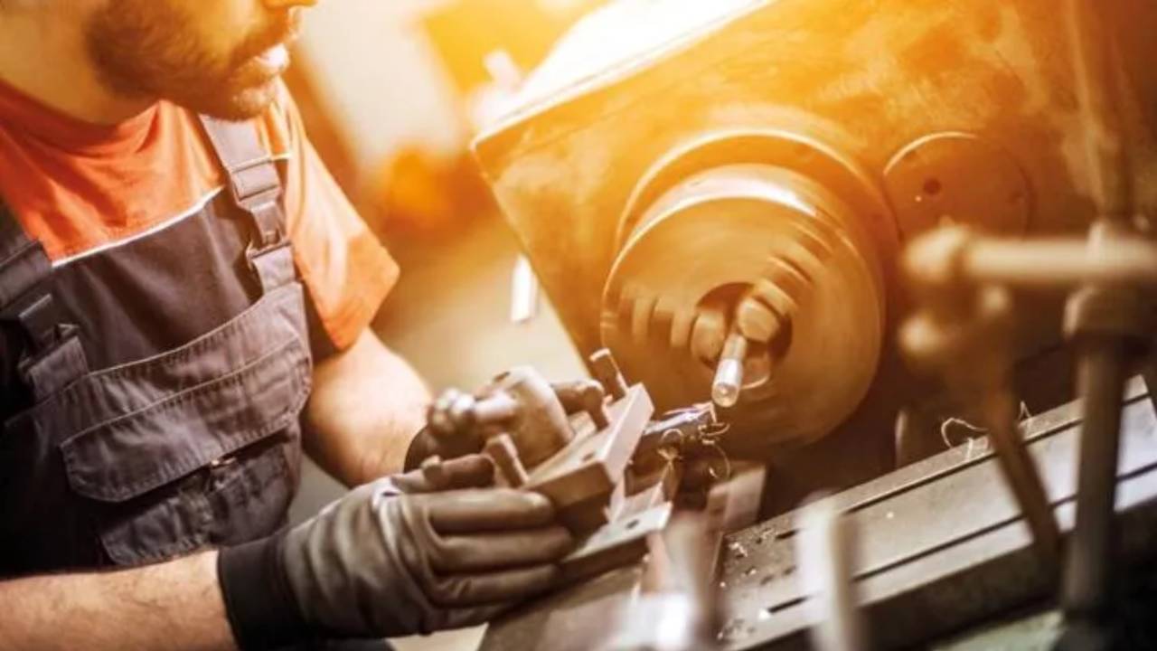 imalat sanayisinde kapasite kullanimi eylulde artti VDN6cpyL