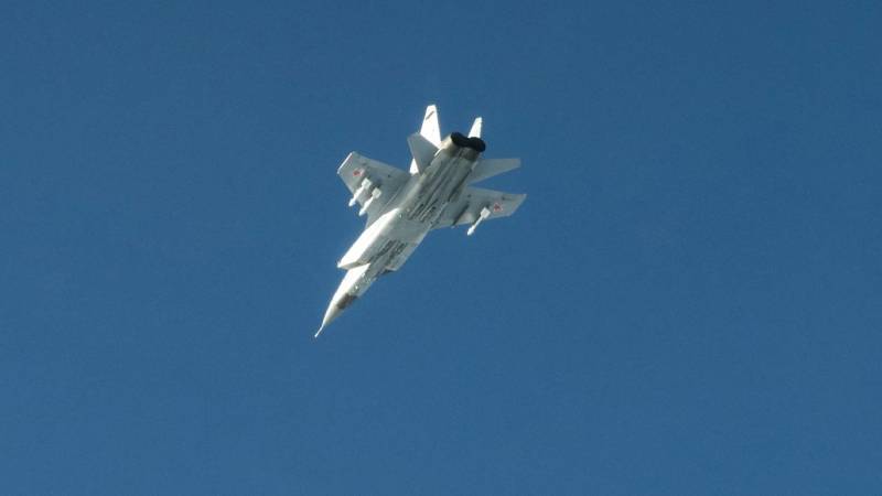 polonya ve romanyadan sonra estonya da rus savas ucaklarinin hava sahasini ihlal ettigini acikladi nato mudahale etti bITRJM6h