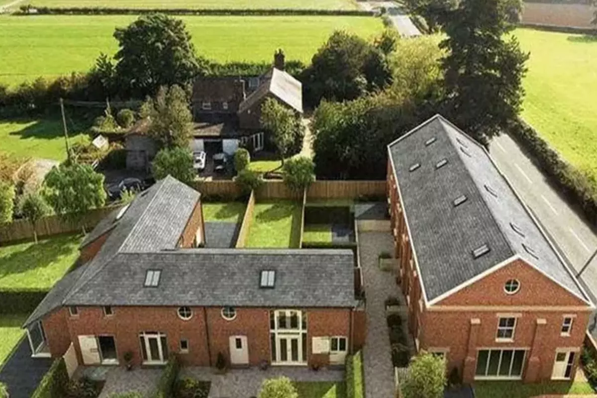 19 cocuklu galericiler kralinin tum serveti temizlikciye kaldi 8HhIgDCg.jpg