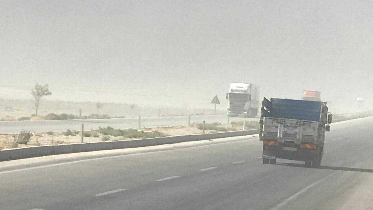 konyada kum firtinasi gorus mesafesi 20 metreye dustu CCYJxQjC