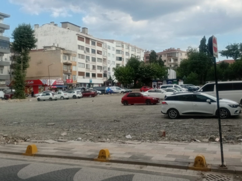 Edirne kesanda bosalan arsa otoparka donustu B2NPiPyR